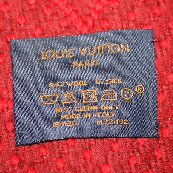 Louis Vuitton LV Monogram Logomania Red Scarf - Picture 5 of 6